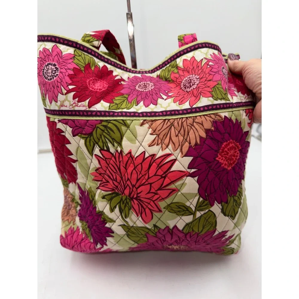 Vera Bradley Hello Dahlia! Retired. Floral Tote Bag with Toggle Closure